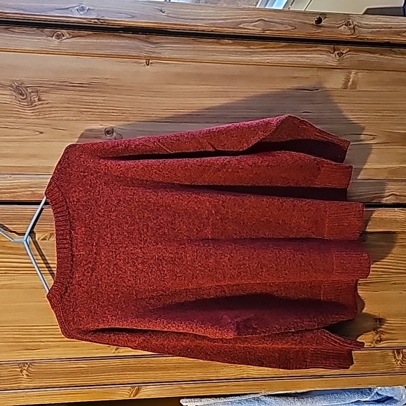 NWOT Old Navy Knit Pullover Sweater in Rusty Orange Crew Neck - Picture 3 of 4